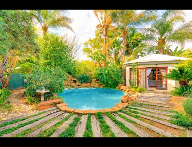 5 BEDROOM HOUSE FOR SALE IN FOURWAYS GARDENS